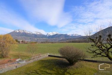 Maison 5 chambres, �norme potentiel et vue imprenable sur les montagnes du Lac d'Annecy
