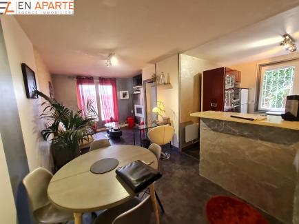 F2  de 50m� avec place de parking
