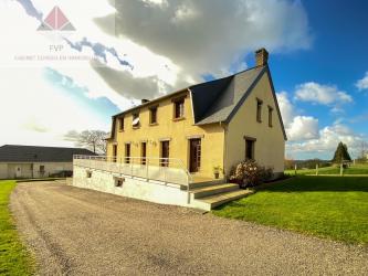 Exclusivit� � Nointot maison traditionnelle de 258m�, proche de toutes commodit�s
