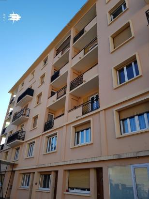 BEL APPART DE TYPE 4 DE 85m�  AVEC PARKING ET CAVE, toutes les commodit�s � pieds, �coles, coll�ge F