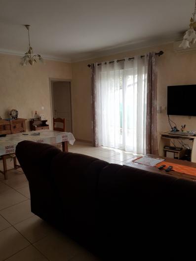 Appartement Type 3 avec balcon et vendu avec un double garage de 29m� en 2i�me et dernier �tage
