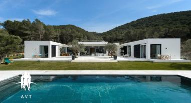 TERRAIN 2500 m2 avec Acc�s Mer Priv� 
