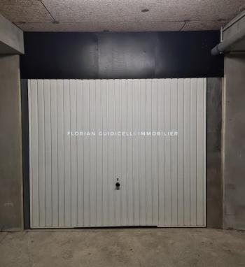 Garage 15 m2 � la R�sidence les Vallons du Macchione
