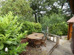 VALBONNE Chalet de 2 pi�ces avec jardin
