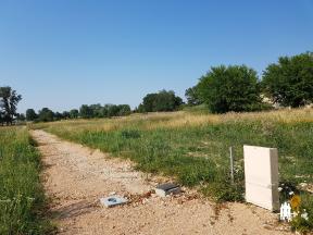 MACON (71000)  Terrain � b�tir libre constructeur de 864 m2 viabilis�
