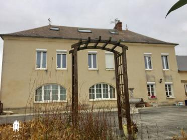 A vendre ,  La Ferri�re sur Risle (  27760   ), maison , 280 m2 habitables , 11 pi�ces , 5 chambres 