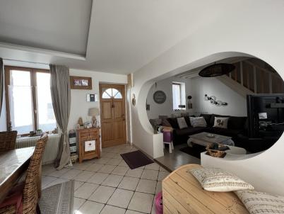 A vendre vieux FECAMP Maison  2 chambres avec cour

