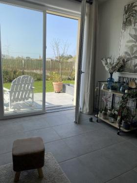 A vendre appartement T4 en rez de jardin � 20 min de Toulouse.
