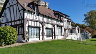D�partement 27, Eure, Les Andelys, � vendre propri�t� de 370m� habitables,14 pi�ces, 6 chambres, une