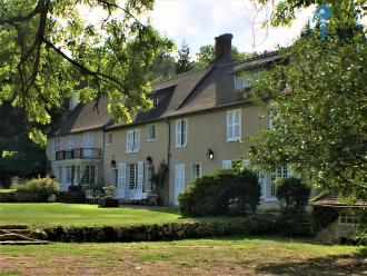 D�pit 95, Val d'oiseaux Vaur�al-Meulan, � vendre propri�t� de 350m� ,12 pi�ces,7 chambres, terr