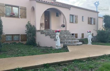 D�pt CORSE A VENDRE LUMIO Villa de 269 m� sur 2850 m� de terrain arbor� avec piscine
