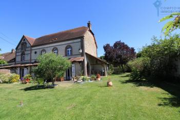 Dpt Eure (27) � vendre maison de charme P8 187m2 sur terrain 805 m2 clos
