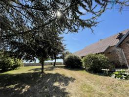 d�partement 27, Eure, secteur de Gaillon, � vendre ancien corps de ferme de 138m�, 4 chambres, terra