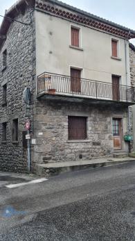07 LA SOUCHE Maison en pierres 143 m�  - 2 appartements

