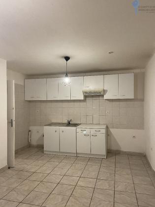 DEPT (30) GARD -  A N�MES - APPARTEMENT T2 35m2
