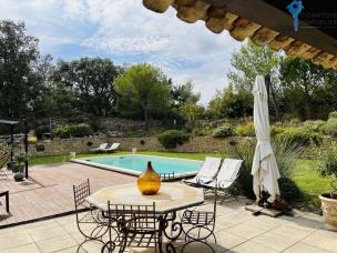 A Vendre GARD (30) - Villa 4 chambres avec piscine sur terrain dominant
