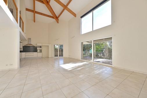 D�pt H�rault (34), � vendre sur Montpellier Maison P7 de 245m� - Parcelle de 392m� - Garage

