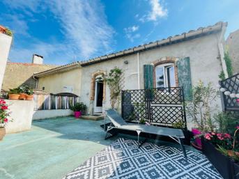 D�pt AUDE (11) A VENDRE LA REDORTE Immeuble avec locaux commerciaux et appartement

