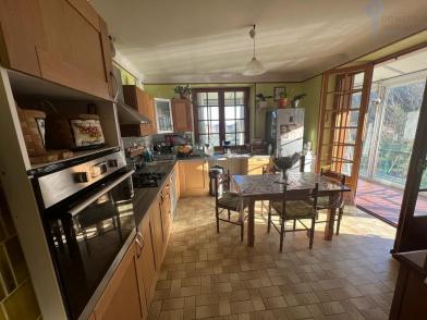 07 Montpezat sous Bauzon maison 184m2 sur 3000m2 de terrain 
