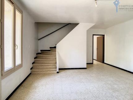 A vendre Eyragues (13) - Maison de ville - id�ale profession lib�rale - 6 pi�ces
