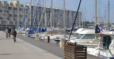 Dept 34( H�rault) � vendre Carnon plage fonds de commerce bar, glacier, cocktails, tapas
