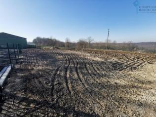 Dept ESSONE (91), A vendre � BOISSY LE SEC, Terrain constructible de 421 m� env., lot avant, libre d