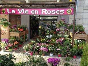 07 Les Vans A vendre Local commercial
