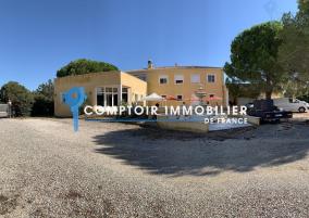 A vendre - Bouches-du-Rhône - Istres Local / Appartement T4 sur 2855 m2 de terrain
