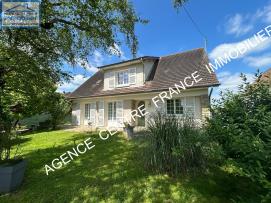 Maison familiale avec 5 chambres � SAINT DOULCHARD
