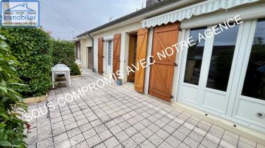 Maison de plain-pied de 4 pi�ces avec jardin et garage
