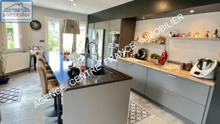 EXCLUSIVIT- Maison de 5 pices au calme et proche des commerces
