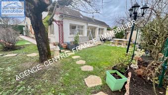 Maison de 7 pices de 129m avec 4/5 chambres  BOURGES - DPE classe B
