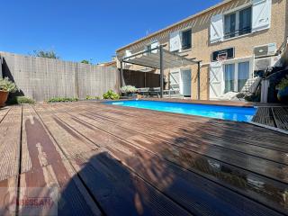 MAISON 105 m�  4 CHAMBRES- 2DB + EXTERIEUR-LES CAMOINS 
