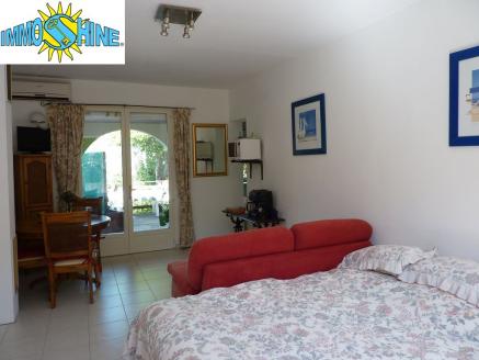 Beau Studio meubl� � louer dans Villa
