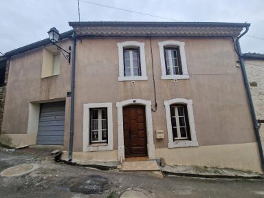 MAISON DE VILLAGE DE TYPE 3/4 AVEC GARAGE
