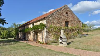 Ravissante propri�t� sur 12 Ha, quartier tr�s calme sans voisins
