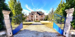 Magnifique ch�teau du XVI�me si�cle.
