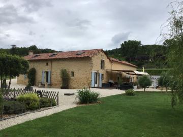 Moulin � eau du XVI e - proche de ROUFFIGNAC
