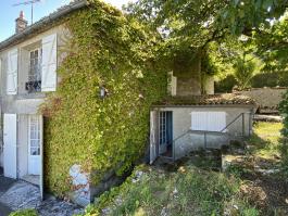 MAISON DE VILLAGE
