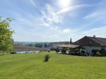 PROPRIETE sur 4HA - VAUX LAVALETTE
