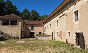 Propri�t� de Caract�re Proche � Cordes sur Ciel
