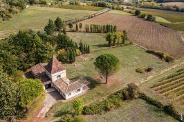 Belle maison de caract�re en pleine centre du triangle Cordes/Gaillac/Albi
