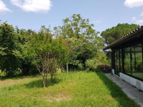 Maison de plain pied avec garage, sur terrain de 1650 m
