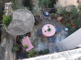 Belle b�tisse avec potentiel de revenus, Lectoure
