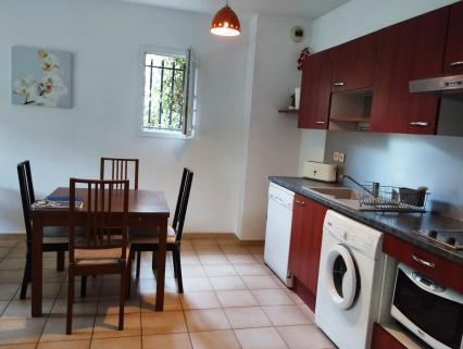 Appartement meubl� avec balcon
