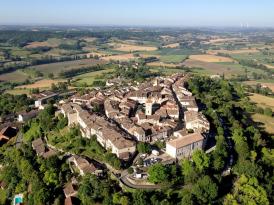 Grand G�te dans le Sud-Ouest de la France  sur le chemin de Saint-Jacques-de-Compostelle
