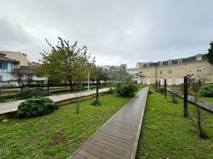 T2 de 34 m� + d�pot/garage de 72 m�
