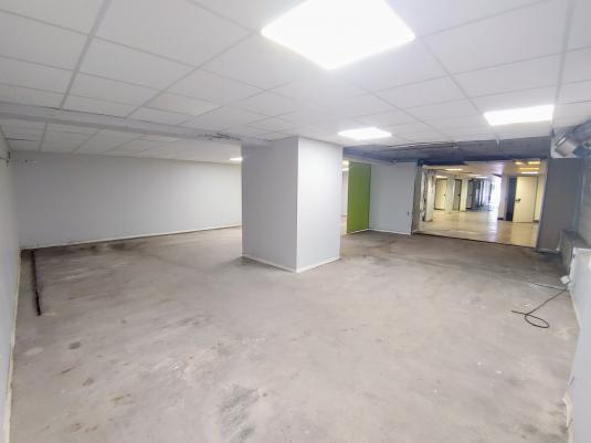 LOCAL -  PARKING- MILLAU
