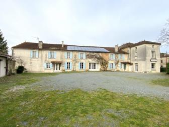GRANDE MAISON DE CARACTERE
