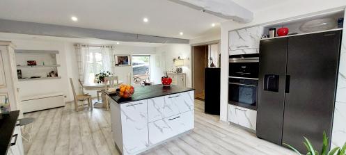 MAISON DE CARACTERE PROCHE DE VARILHES
